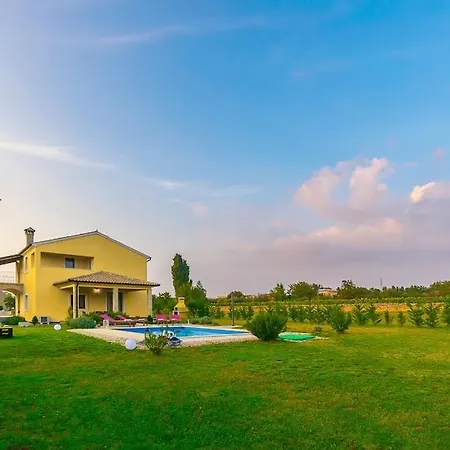 Villa Sara By Istrialux Smoljanci